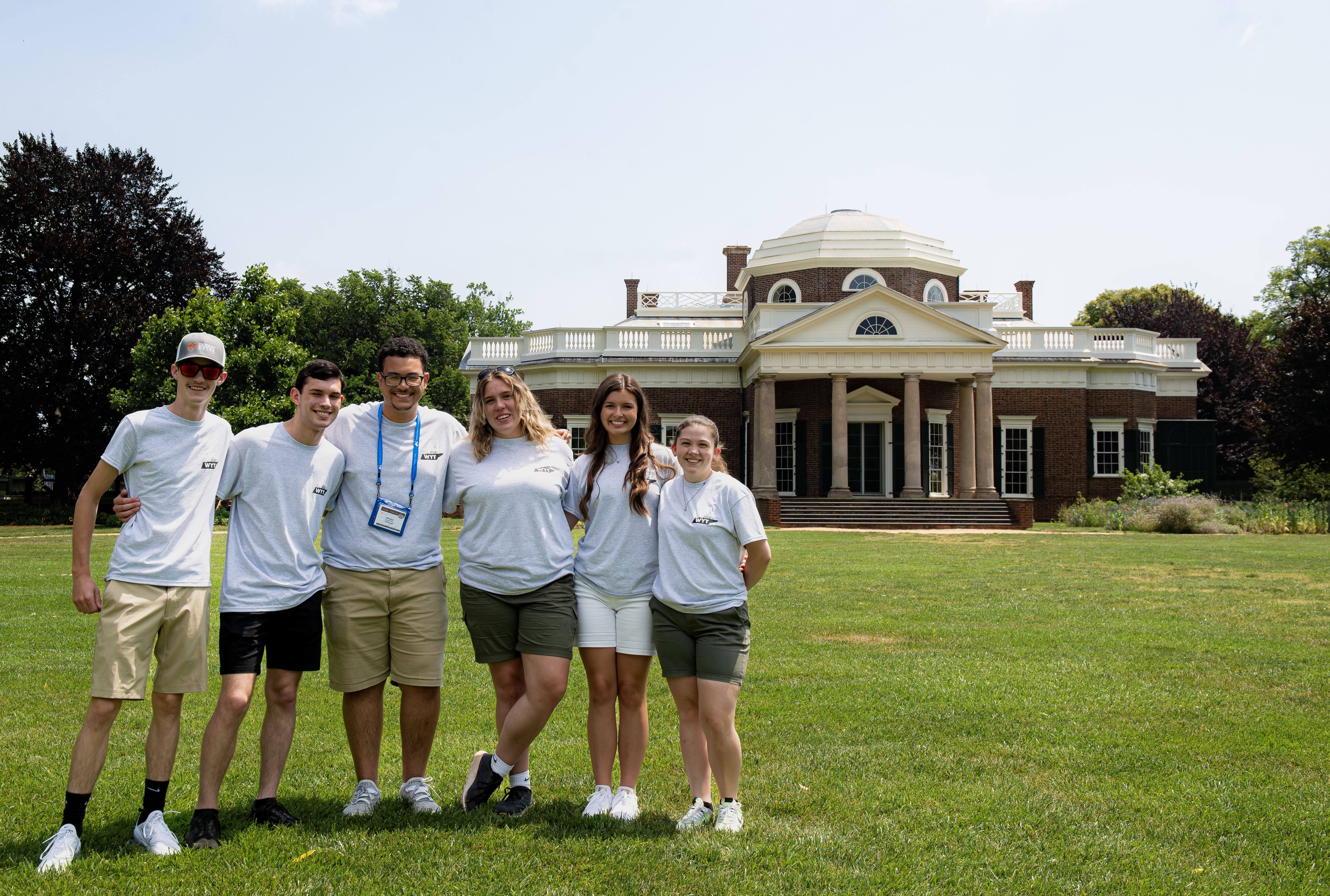 Washington Youth Tour 2023 delegates in front of Monticello 